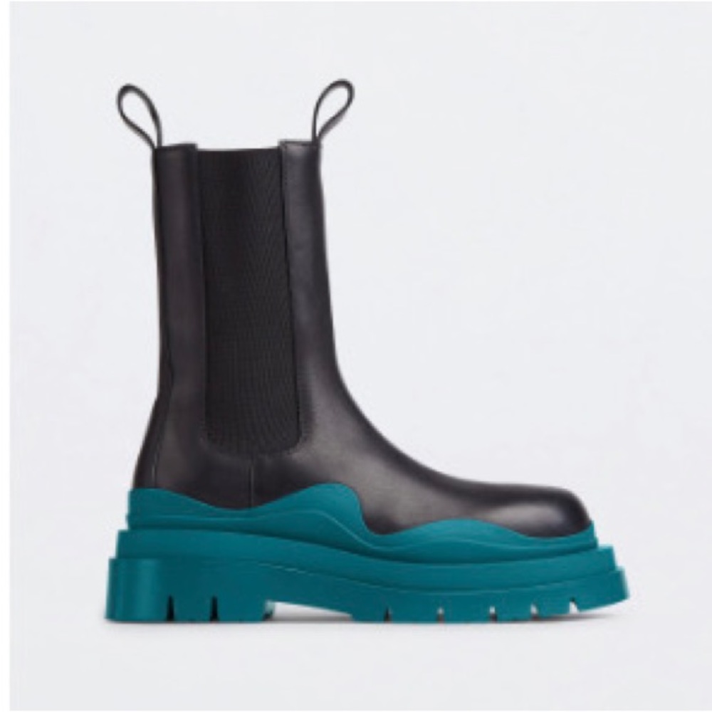 Bottega Veneta Tire Chelsea Boot